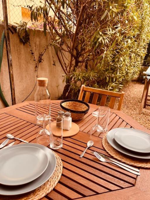 Studio Jardin Privatif 300M De La Plage Sainte-Maxime Exterior foto
