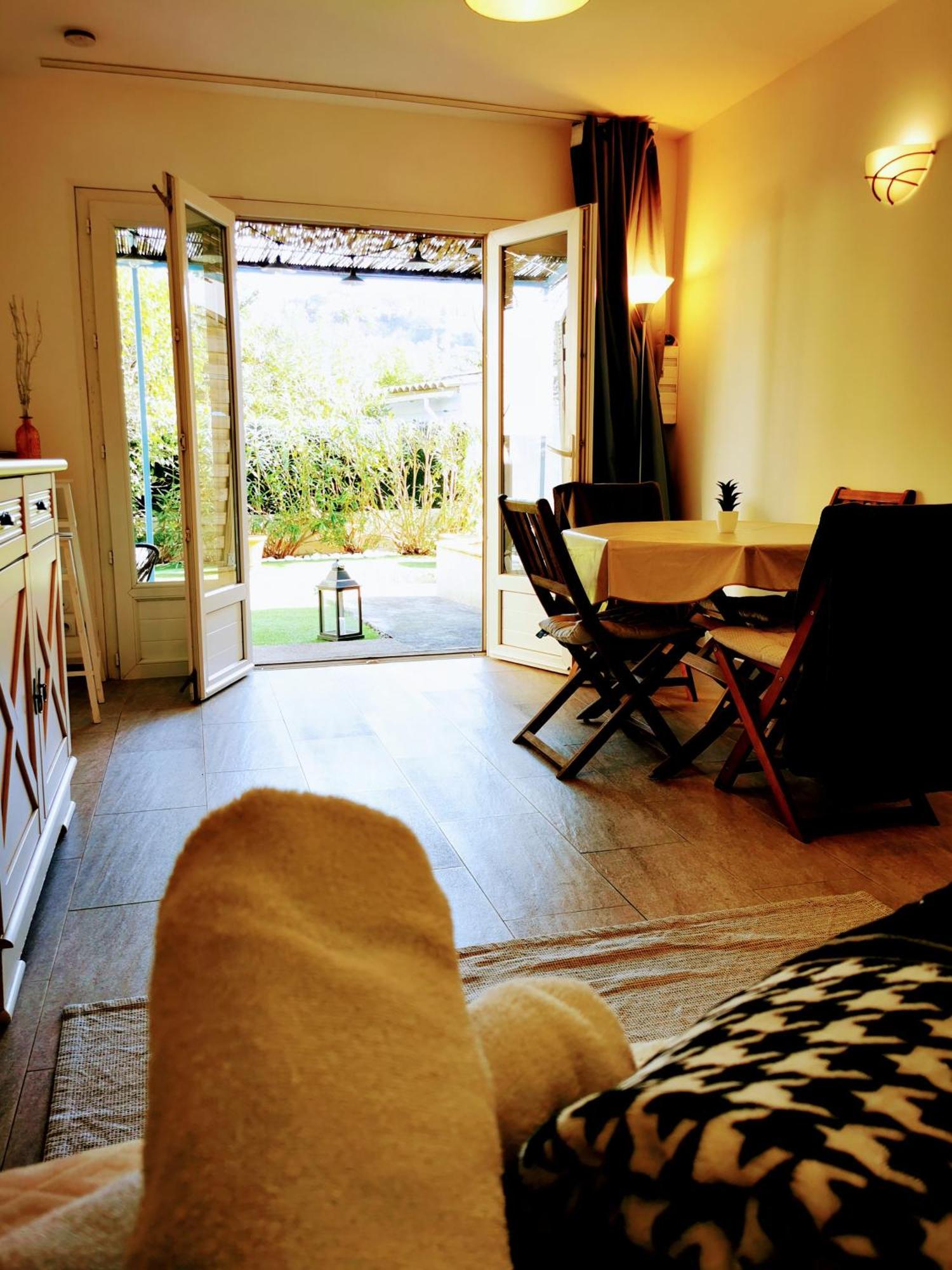 Studio Jardin Privatif 300M De La Plage Sainte-Maxime Exterior foto